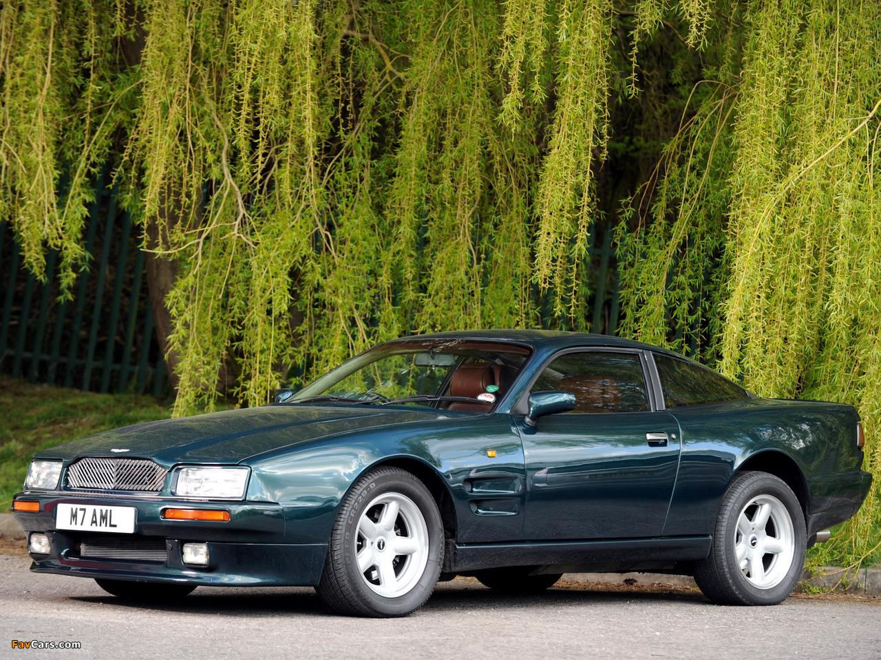 Photos of Aston Martin Virage Limited Edition Coupe (1994–1995) (1280 x 960)