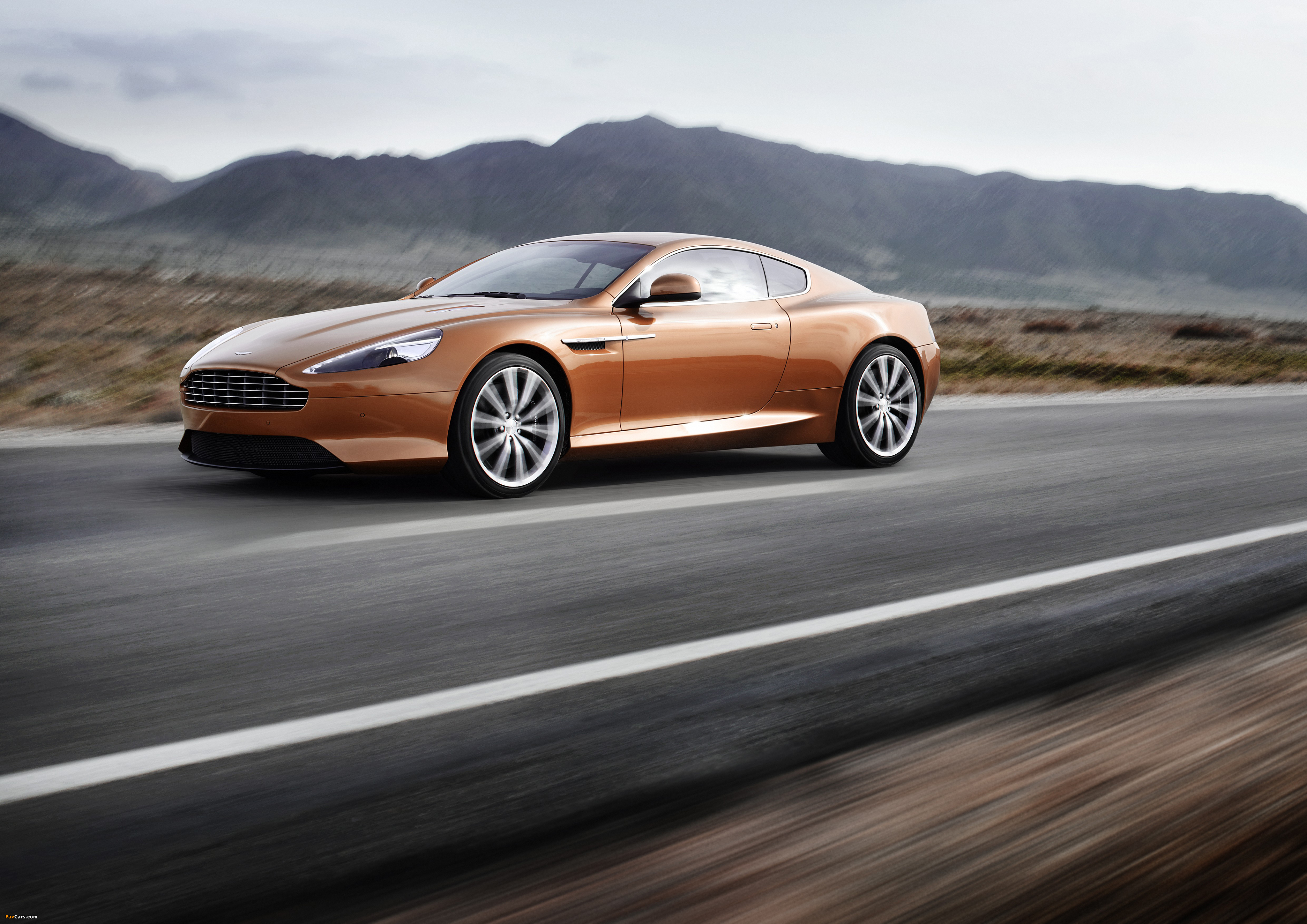 Pictures of Aston Martin Virage 2011–12 (4096 x 2896)