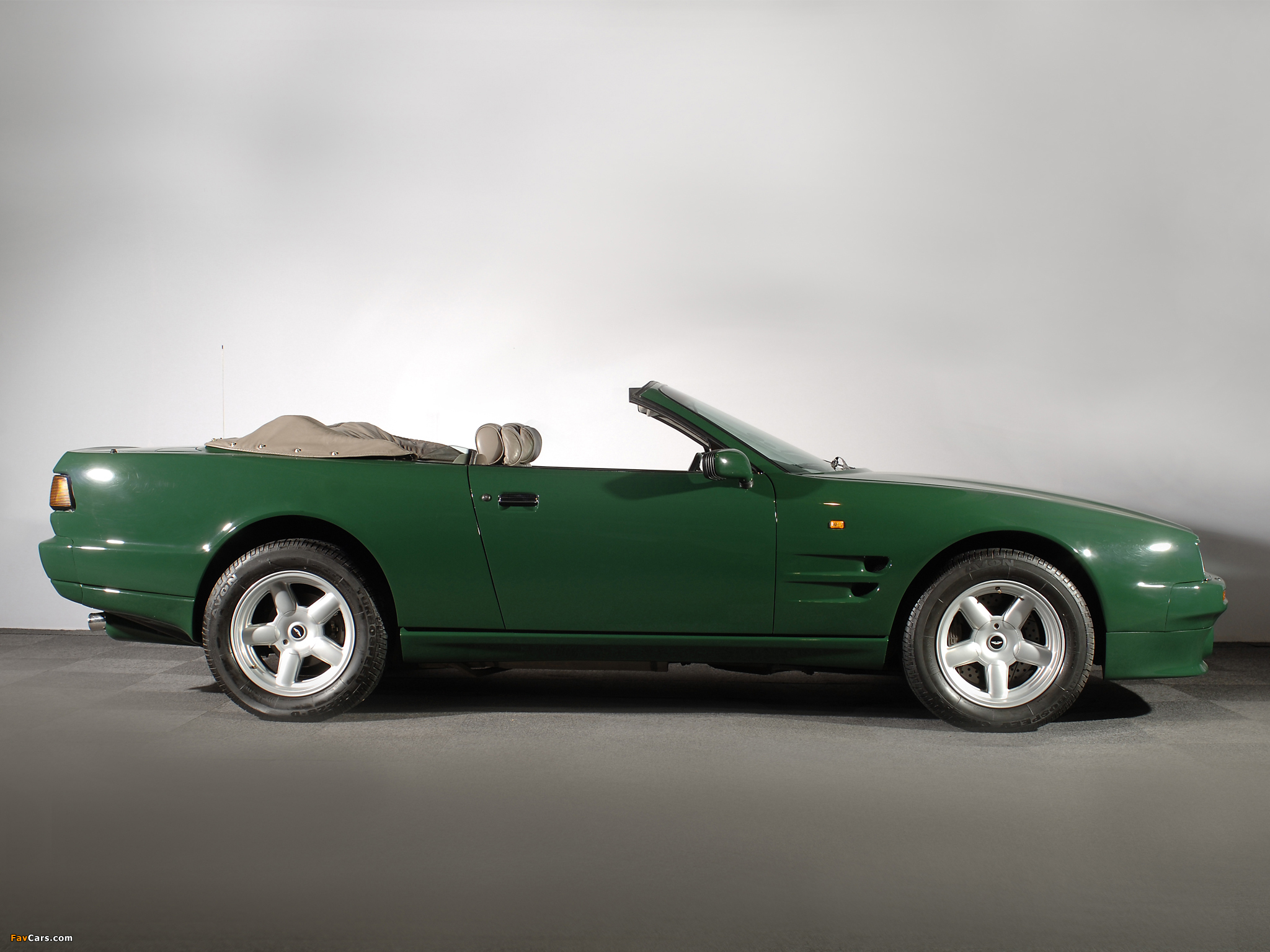 Pictures of Aston Martin Virage Volante (1992–1996) (2048 x 1536)