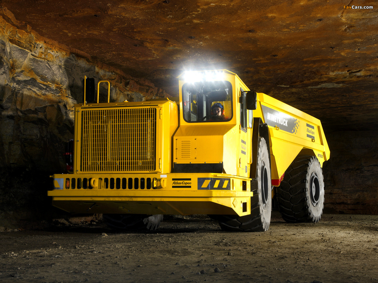 Images of Atlas Copco Minetruck MT5020 (1280 x 960)