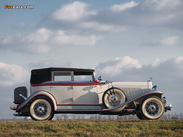 Auburn Twelve Convertible Sedan (1933) wallpapers (640 x 480)