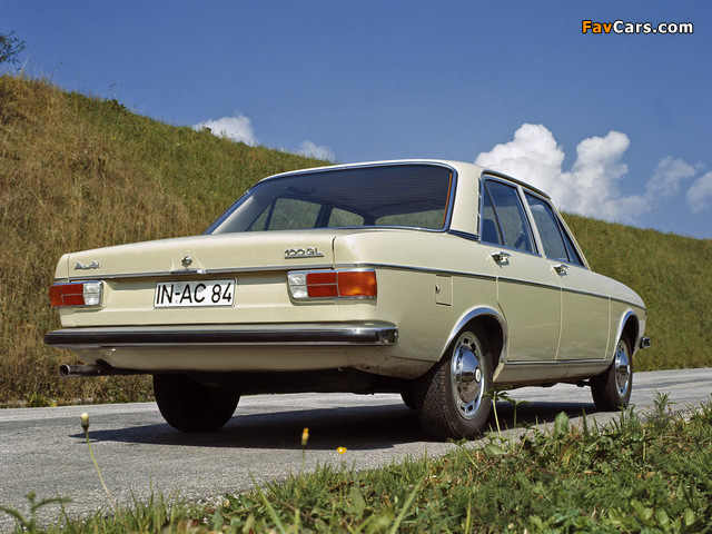 Audi 100 C1 (1968–1973) pictures (640 x 480)