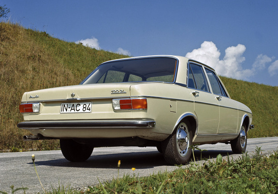 Audi 100 C1 (1968–1973) pictures