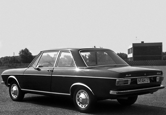 Audi 100 LS 2-door US-spec C1 (1968–1976) pictures
