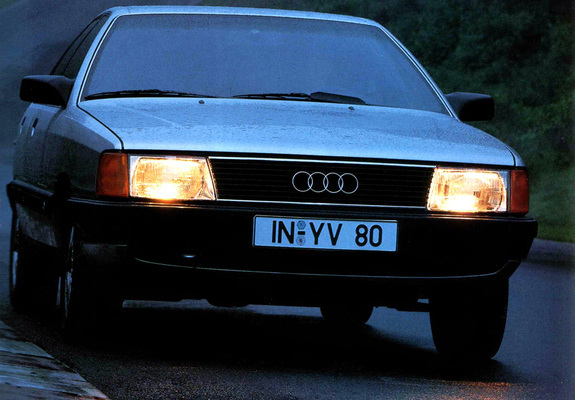 Photos of Audi 100 C3 (1988–1990)