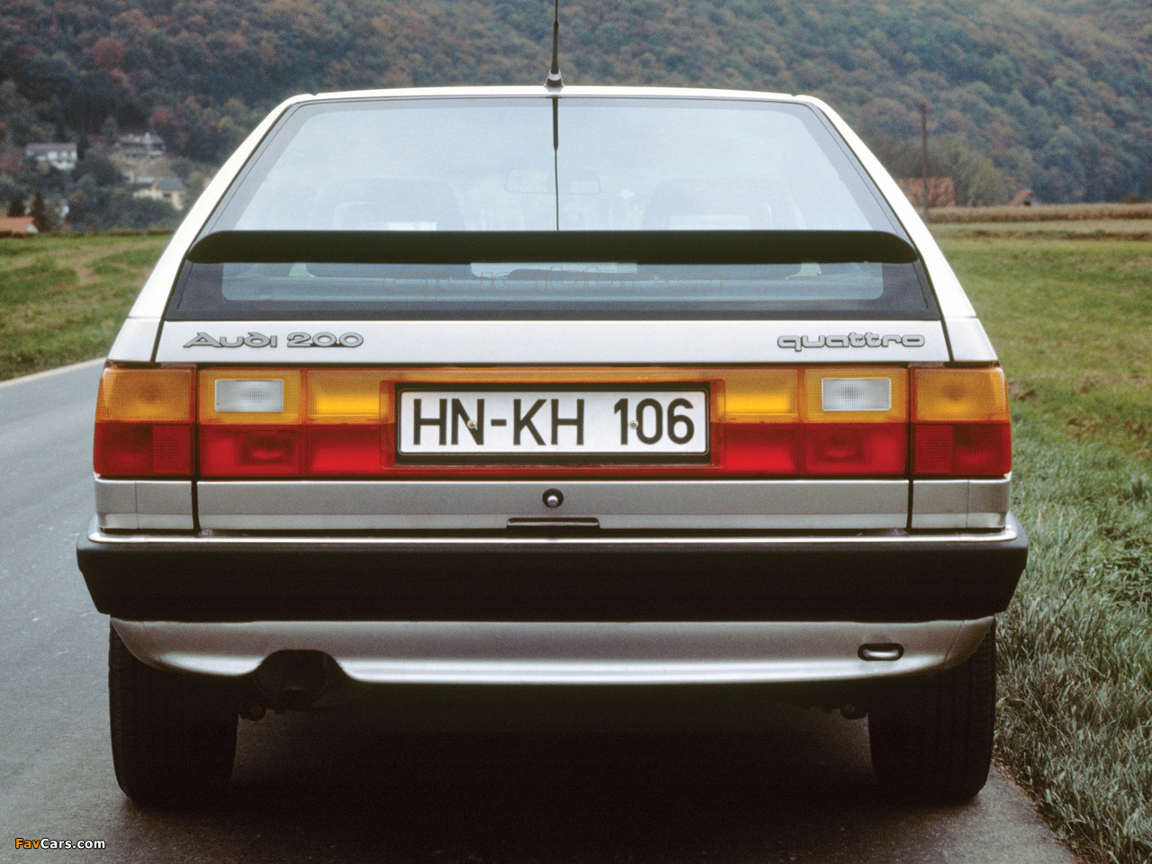 Audi 200 Avant quattro 44,44Q (1983–1987) wallpapers (1280 x 960)
