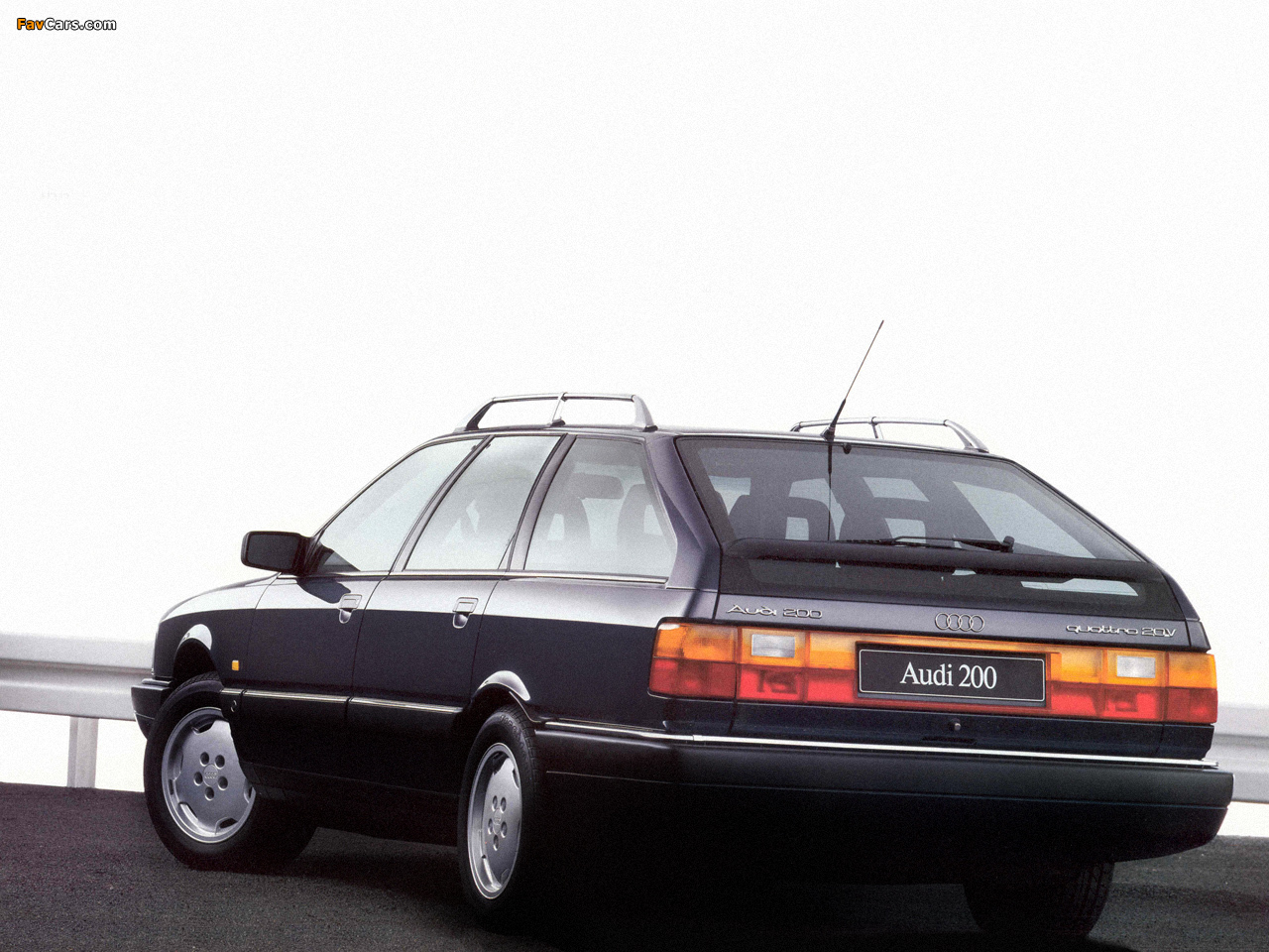Audi 200 Avant quattro 44,44Q (1988–1991) photos (1280 x 960)