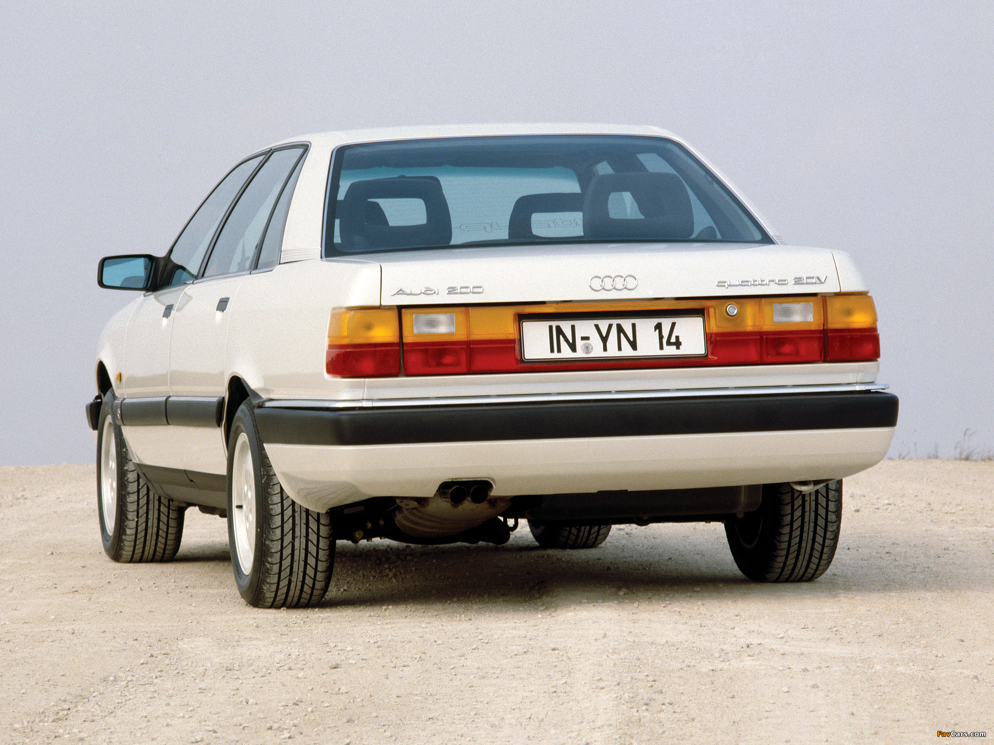 Pictures of Audi 200 quattro 44,44Q (1988–1991) (2048 x 1536)