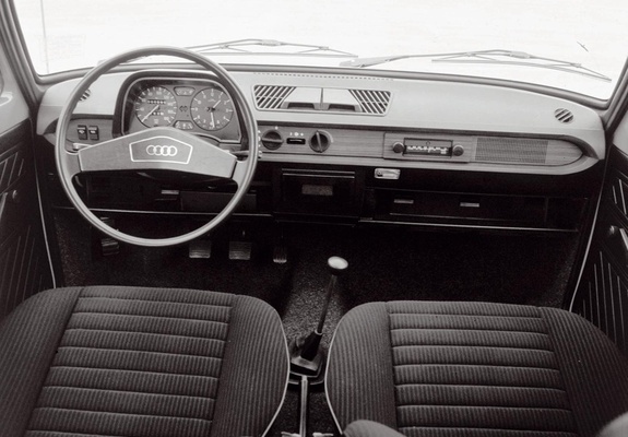 Audi 50 (1974–1978) photos