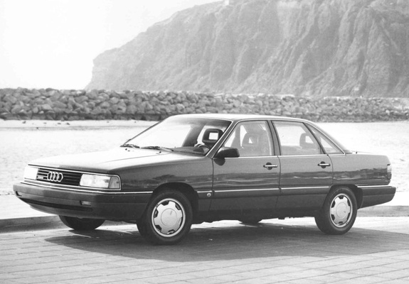 Photos of Audi 5000CS quattro 44,44Q (1986–1988)