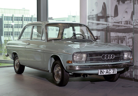 Photos of Audi 60 2-door (1969–1973)