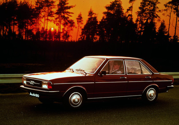 Audi 80 4-door B1 (1976–1978) photos