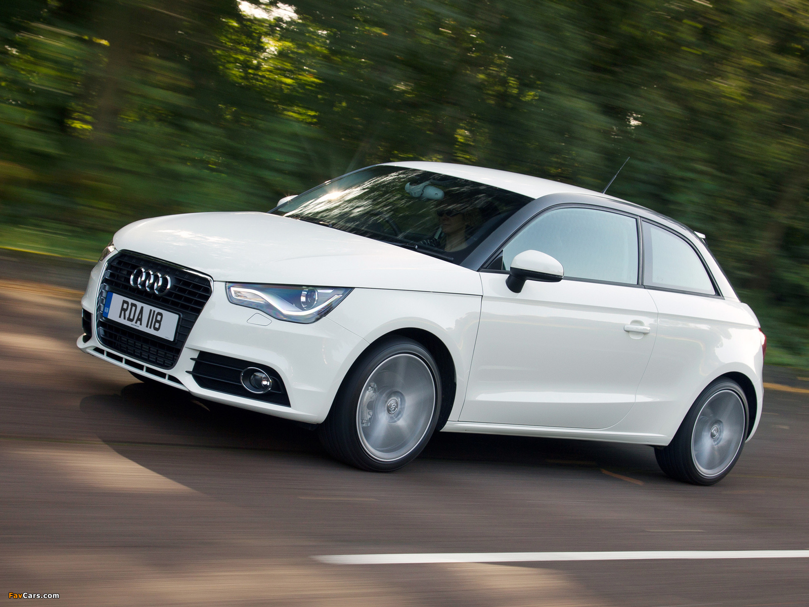 Audi A1 TDI UK-spec 8X (2010) images (1600 x 1200)