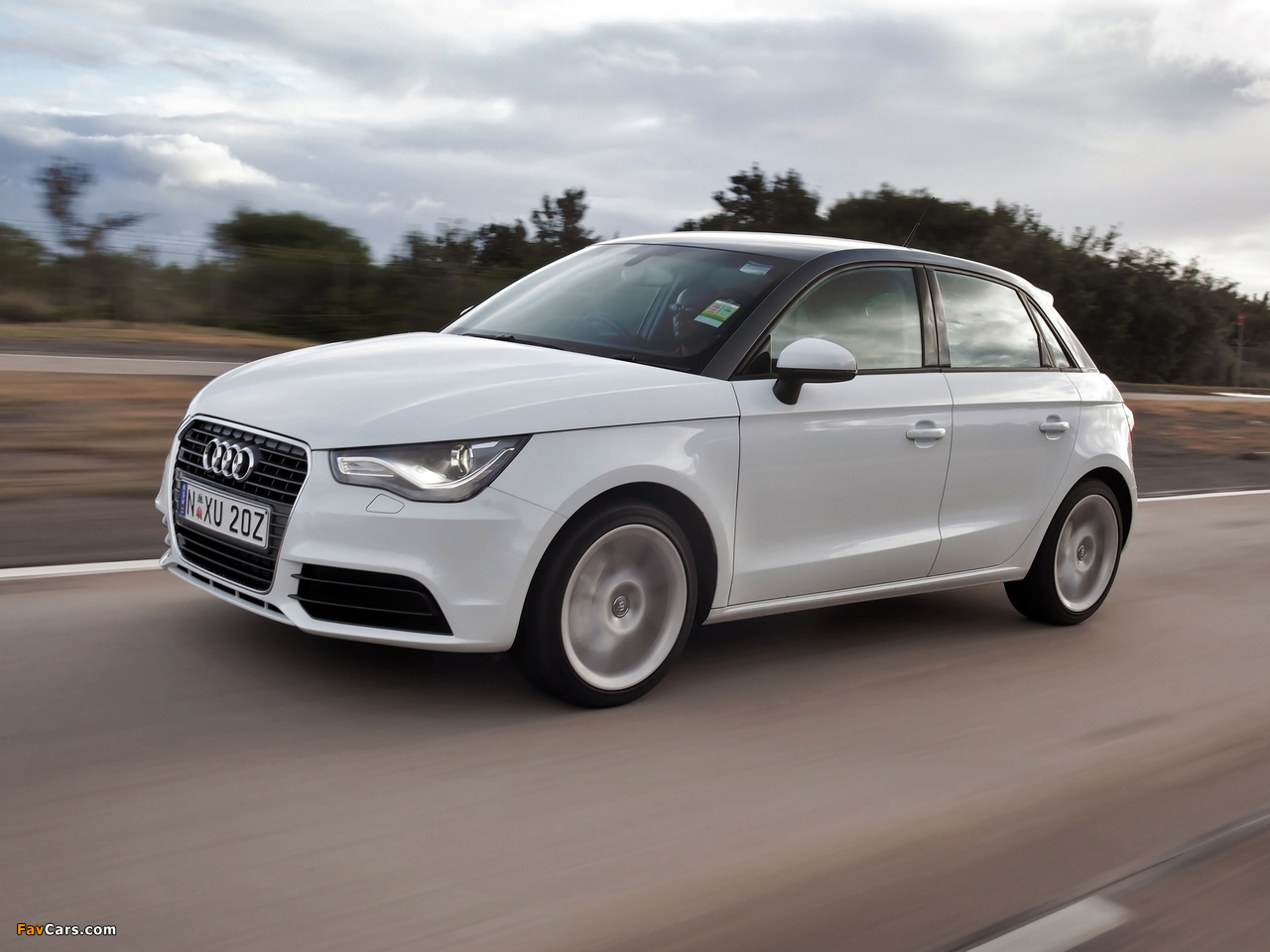 Photos of Audi A1 Sportback TFSI AU-spec 8X (2012) (1280 x 960)