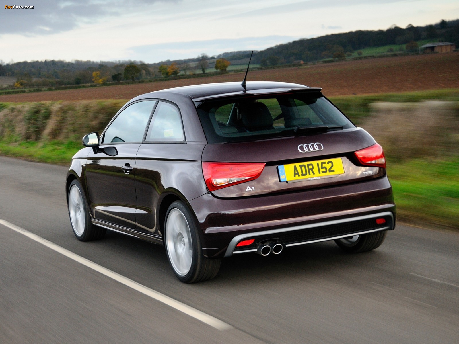Pictures of Audi A1 TFSI S-Line UK-spec (8X) 2010 (1600 x 1200)