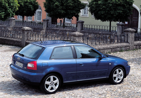 Audi A3 8L (2000–2003) photos