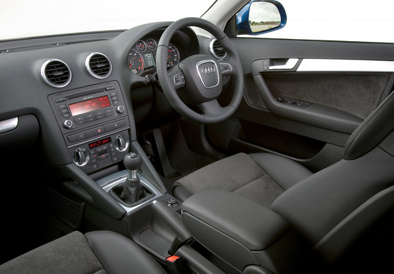 Audi A3 Sportback 2.0 TDI UK-spec 8PA (2008–2010) photos