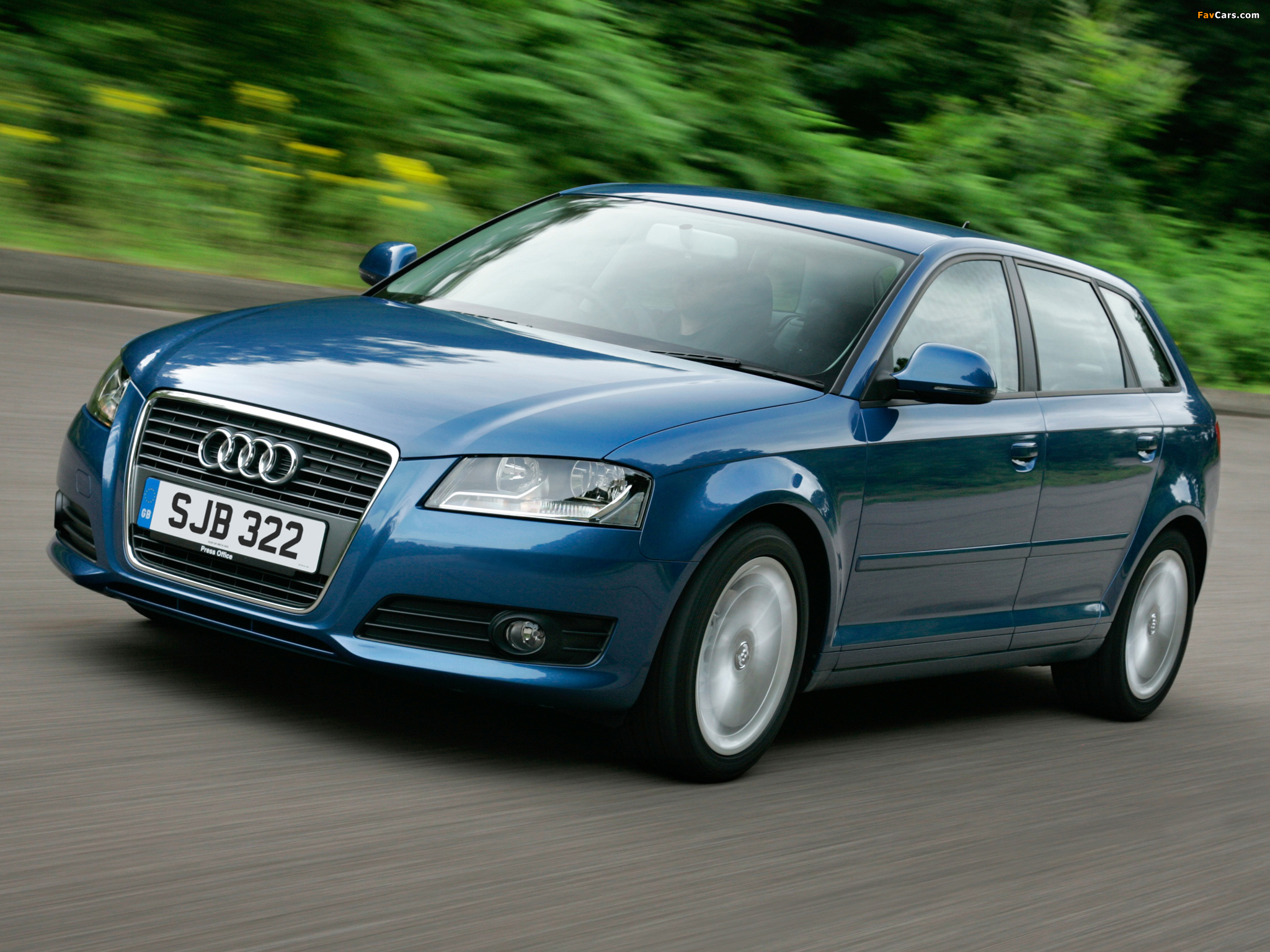 Audi A3 Sportback 2.0 TDI UK-spec 8PA (2008–2010) photos (2048 x 1536)