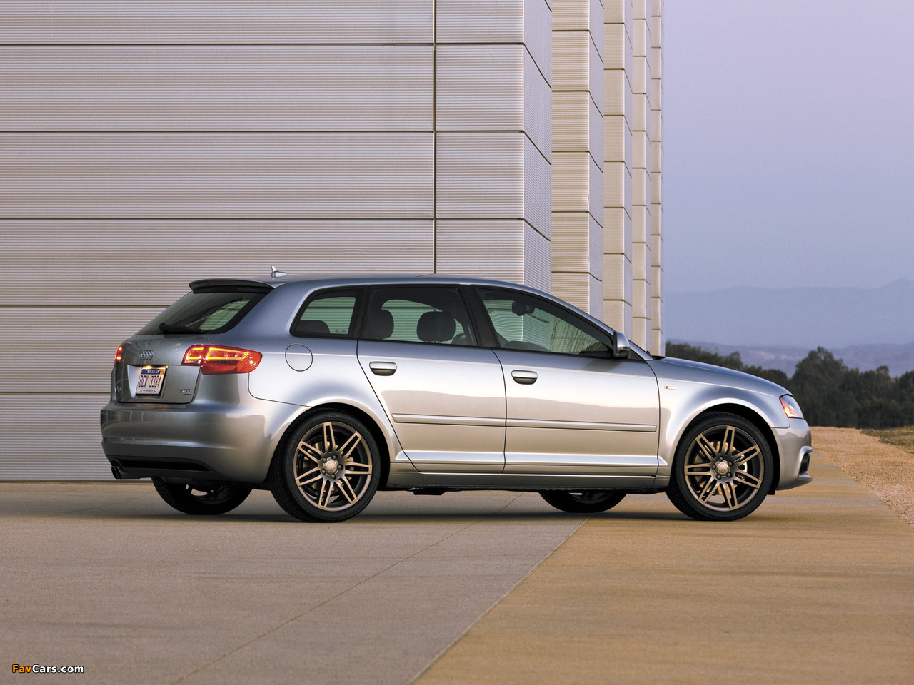 Audi A3 Sportback 2.0T S-Line US-spec 8PA (2008–2010) photos (1280 x 960)