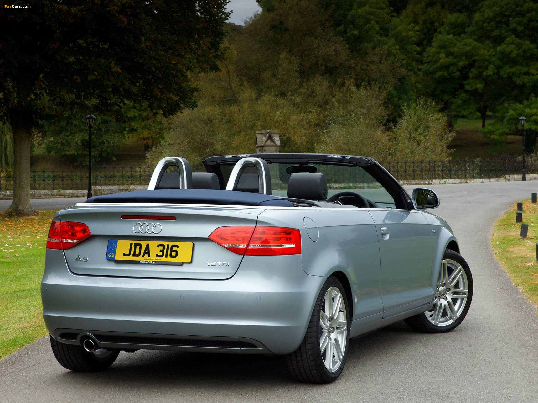 Audi A3 1.6 TDI S-Line Cabriolet UK-spec 8PA (2008–2010) photos (2048 x 1536)