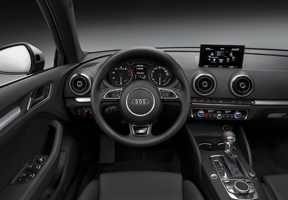 Audi A3 Sportback TCNG 8V (2012) photos