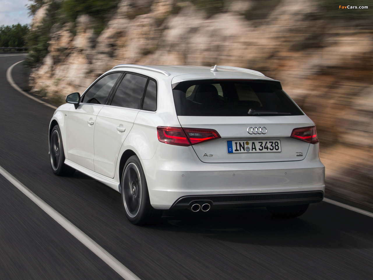 Audi A3 Sportback 2.0 TDI S-Line quattro (8V) 2012 photos (1280 x 960)