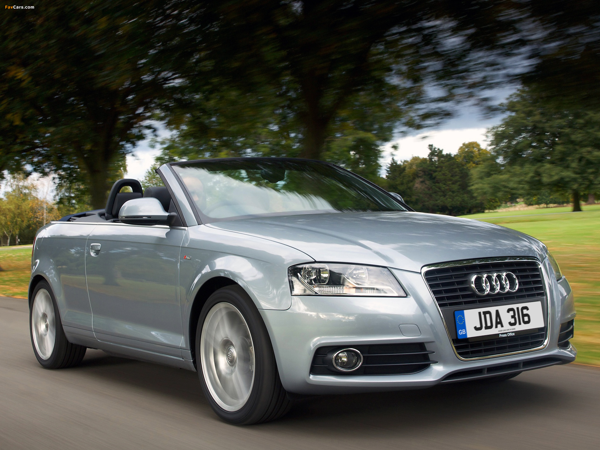 Photos of Audi A3 1.6 TDI S-Line Cabriolet UK-spec 8PA (2008–2010) (2048 x 1536)