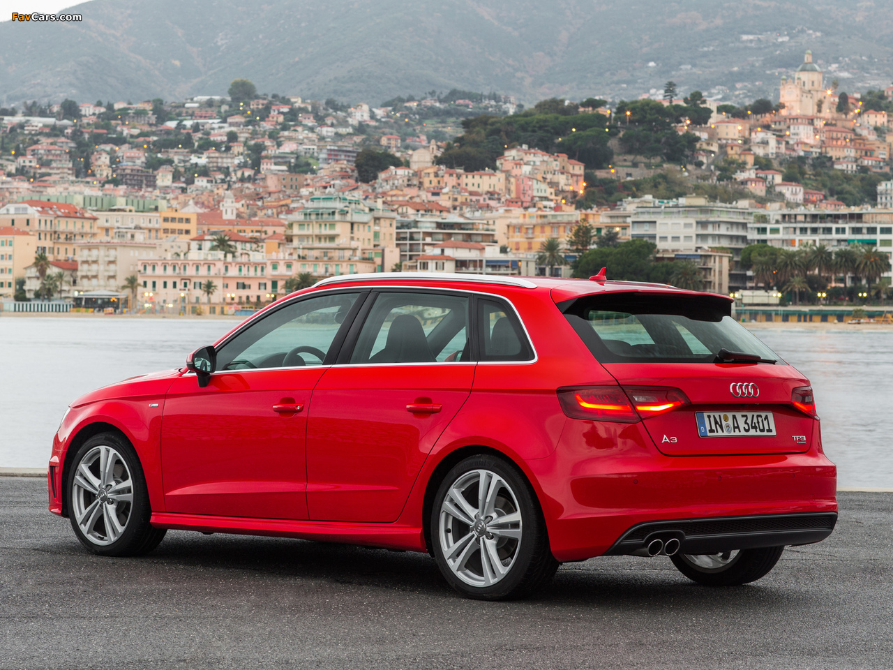 Photos of Audi A3 Sportback 2.0T S-Line quattro 8V (2012) (1280 x 960)