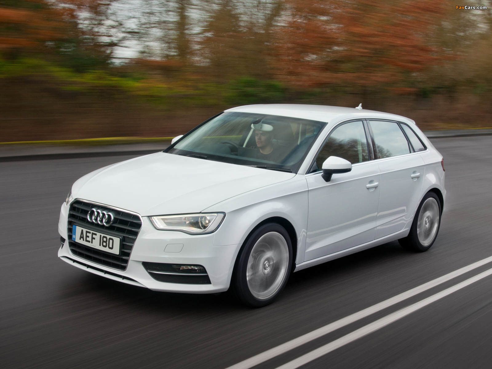 Photos of Audi A3 Sportback 1.8T UK-spec (8V) 2013 (1600 x 1200)