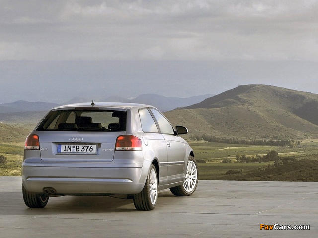 Audi A3 2.0 TDI 8P (2005–2008) wallpapers (640 x 480)