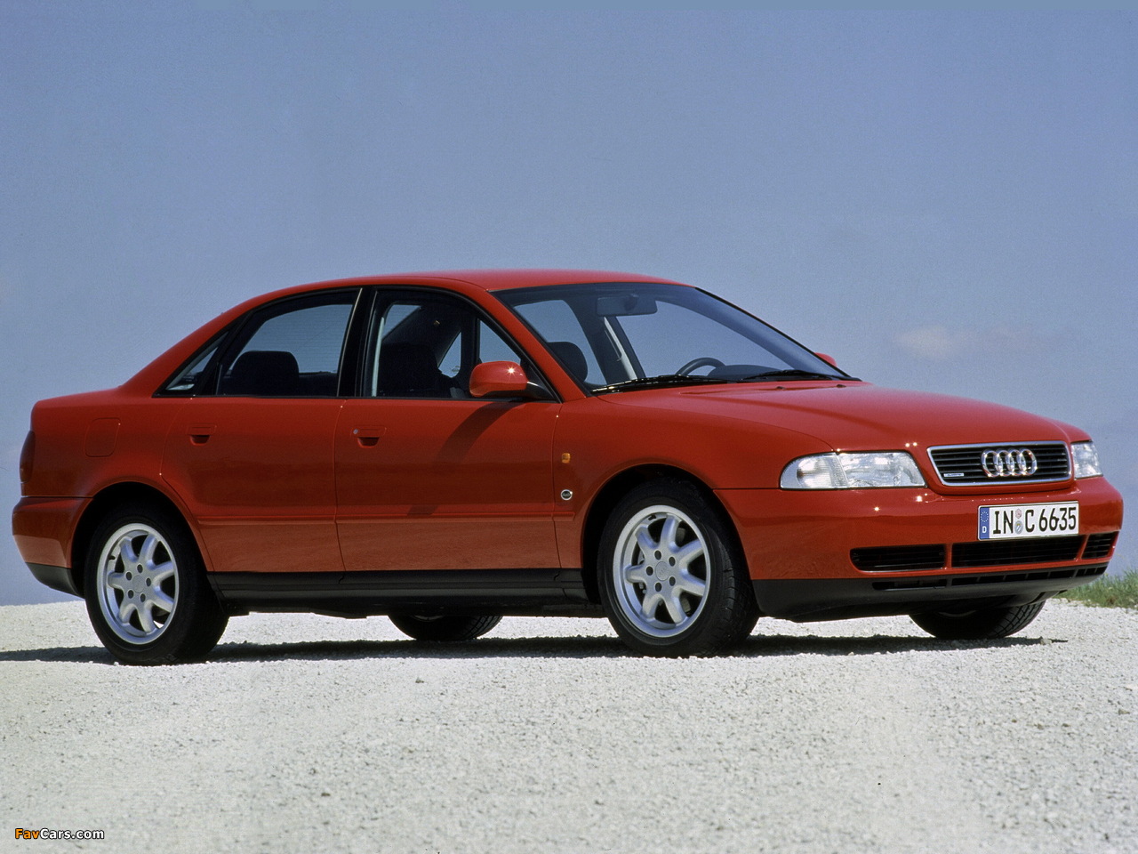 Audi A4 Sedan B5,8D (1994–1997) images (1280 x 960)