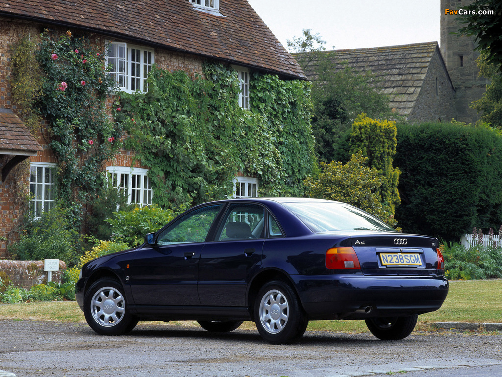 Audi A4 Sedan UK-spec B5,8D (1994–1997) photos (1024 x 768)