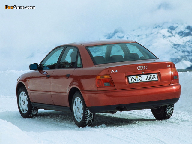 Audi A4 Sedan B5,8D (1994–1997) pictures (640 x 480)