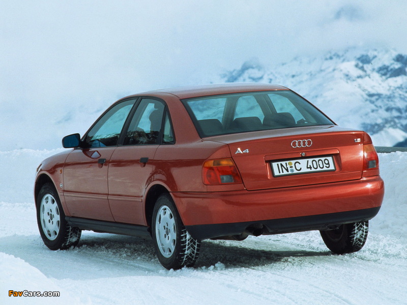 Audi A4 Sedan B5,8D (1994–1997) pictures (800 x 600)