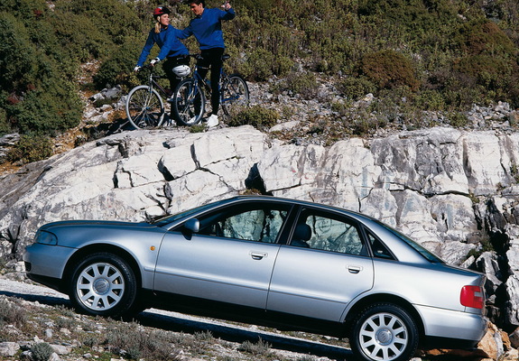 Audi A4 1.8 Sedan B5,8D (1997–2000) photos