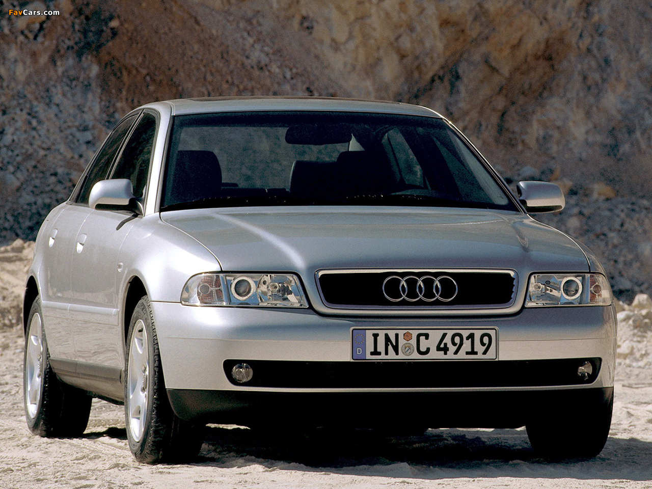 Audi A4 1.8 TDI Sedan B5,8D (1997–2000) wallpapers (1280 x 960)