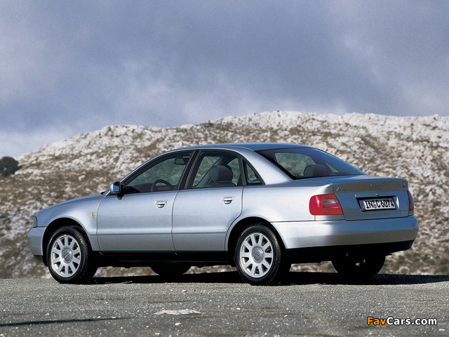 Audi A4 1.8 Sedan B5,8D (1997–2000) wallpapers (640 x 480)