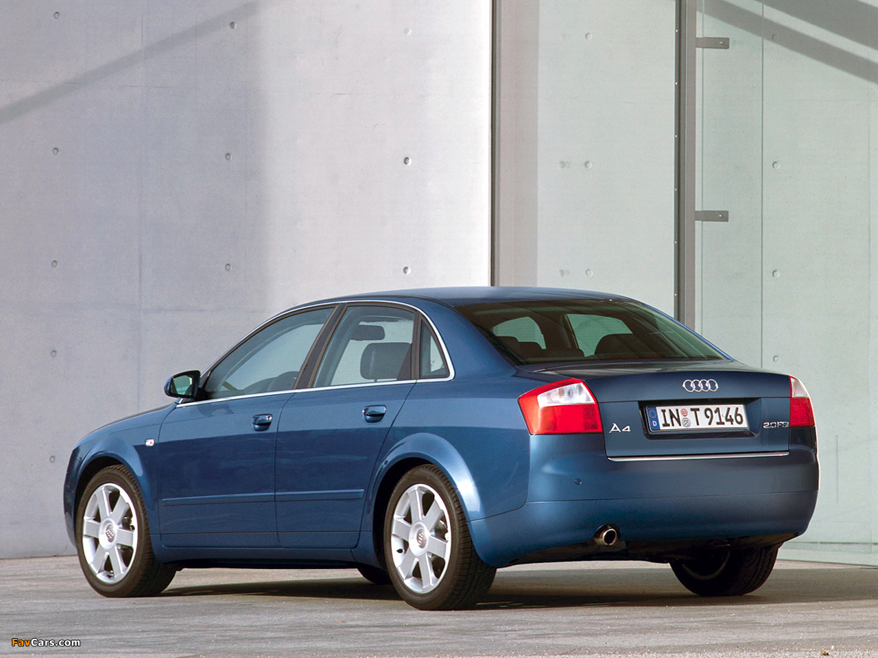 Audi A4 2.0 FSI Sedan B6,8E (2000–2004) photos (1280 x 960)