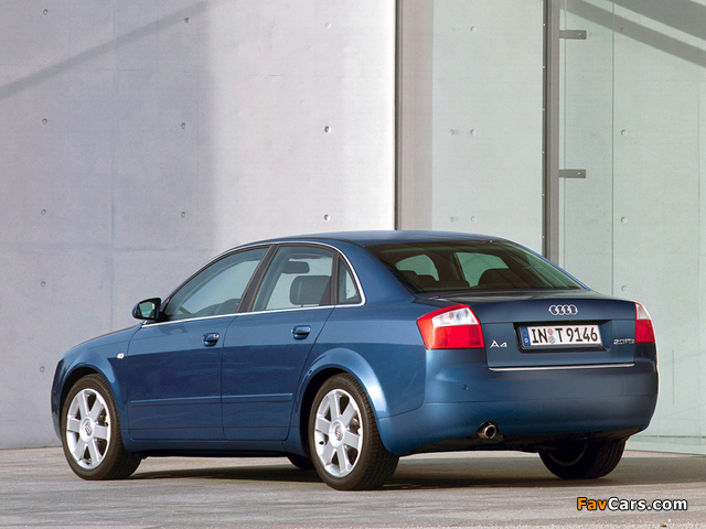 Audi A4 2.0 FSI Sedan B6,8E (2000–2004) photos (640 x 480)