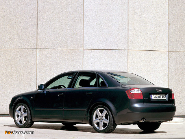 Audi A4 3.0 quattro Sedan B6,8E (2000–2004) photos (640 x 480)