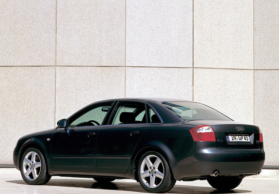 Audi A4 3.0 quattro Sedan B6,8E (2000–2004) photos