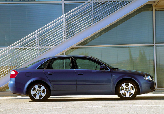 Audi A4 3.0 Sedan B6,8E (2000–2004) wallpapers