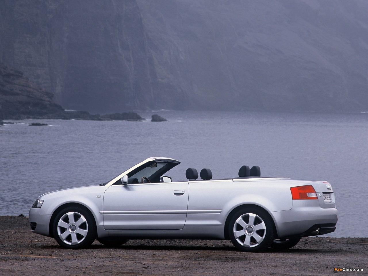 Audi A4 2.4 Cabrio B6,8H (2001–2005) photos (1280 x 960)