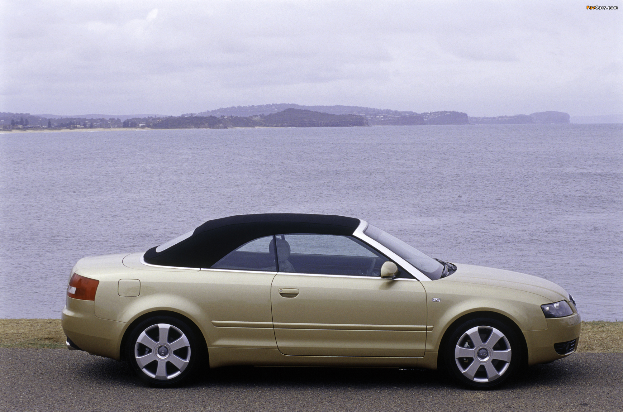 Audi A4 2.0 Cabrio AU-spec (B6,8H) 2002–06 wallpapers (2000 x 1322)