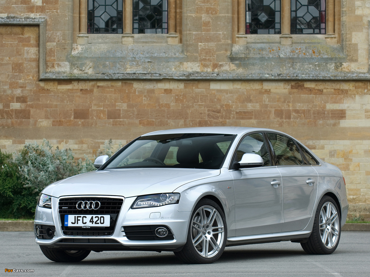 Audi A4 3.0 TDI S-Line Sedan UK-spec B8,8K (2009–2011) wallpapers (1280 x 960)