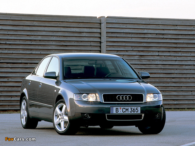 Images of Audi A4 3.0 Sedan B6,8E (2000–2004) (640 x 480)