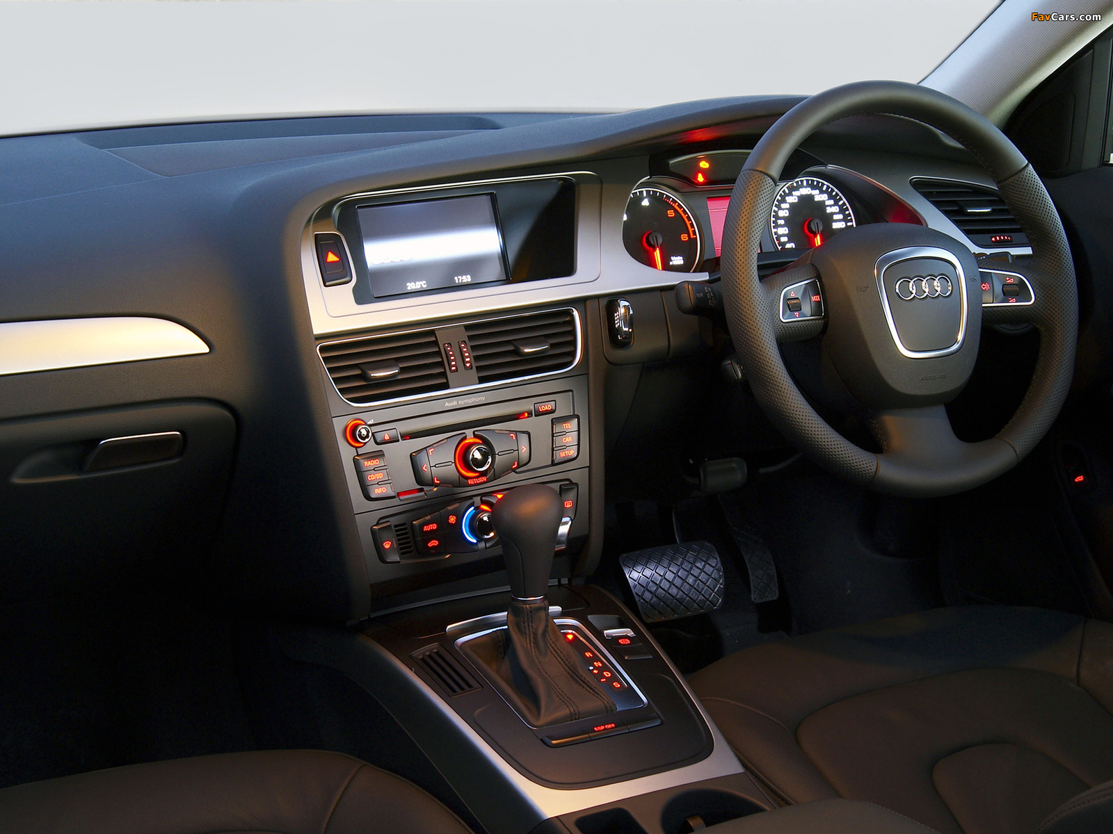 Images of Audi A4 2.0 TDI Sedan ZA-spec B8,8K (2007–2011) (1600 x 1200)