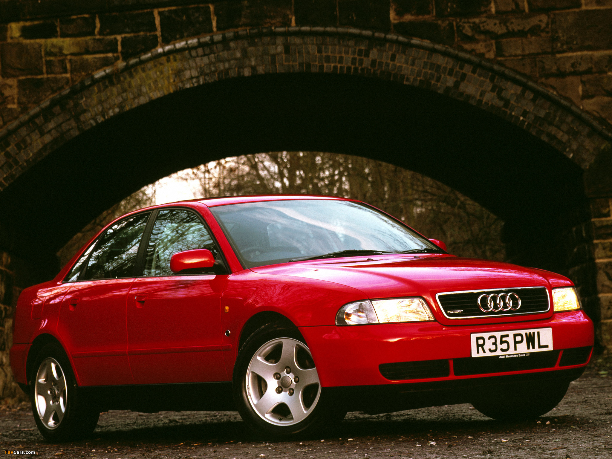 Photos of Audi A4 Sedan UK-spec B5,8D (1994–1997) (2048 x 1536)