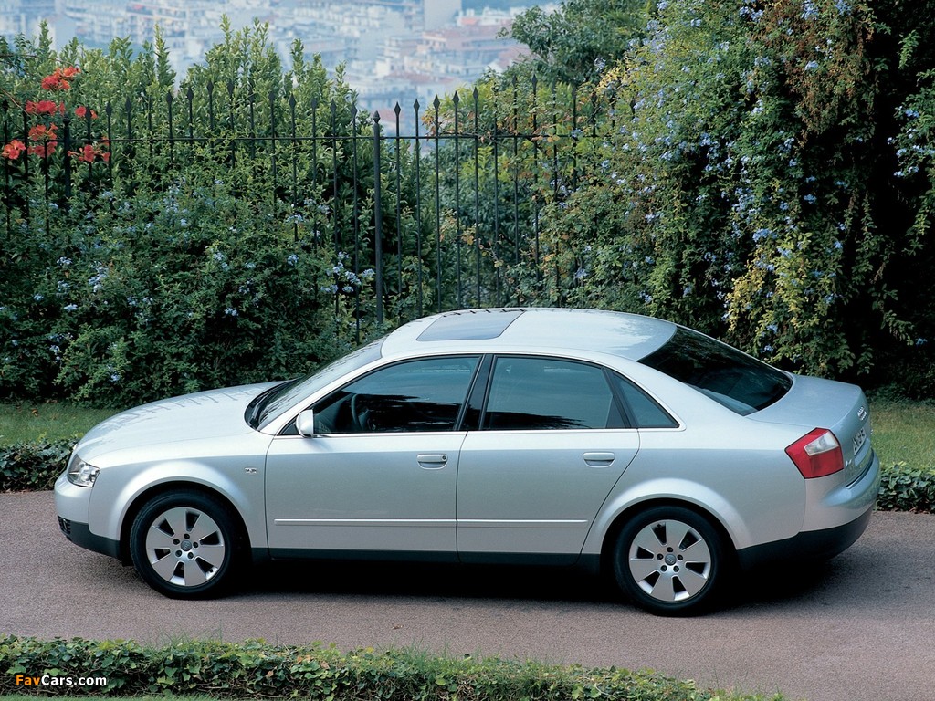 Photos of Audi A4 2.5 TDI quattro Sedan B6,8E (2000–2004) (1024 x 768)