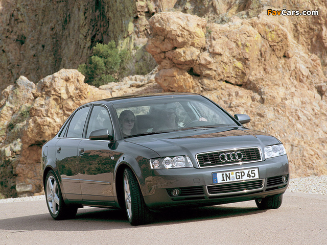 Photos of Audi A4 3.0 quattro Sedan B6,8E (2000–2004) (640 x 480)